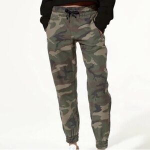 TNA Alix Green and Brown Camo‎ Track Pants Relaxed Fit Joggers Size Small